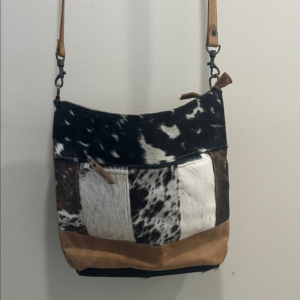 Like New! Euc Myra Bag Patchwork Cowhide Shoulder… - image 1